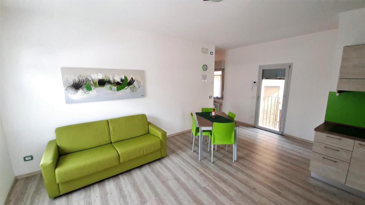 Casa Gemma Apartment มัลเชซิเน ภายนอก รูปภาพ