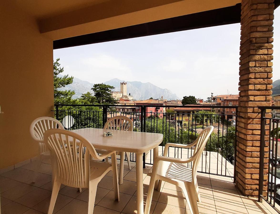 Casa Gemma Apartment มัลเชซิเน ภายนอก รูปภาพ