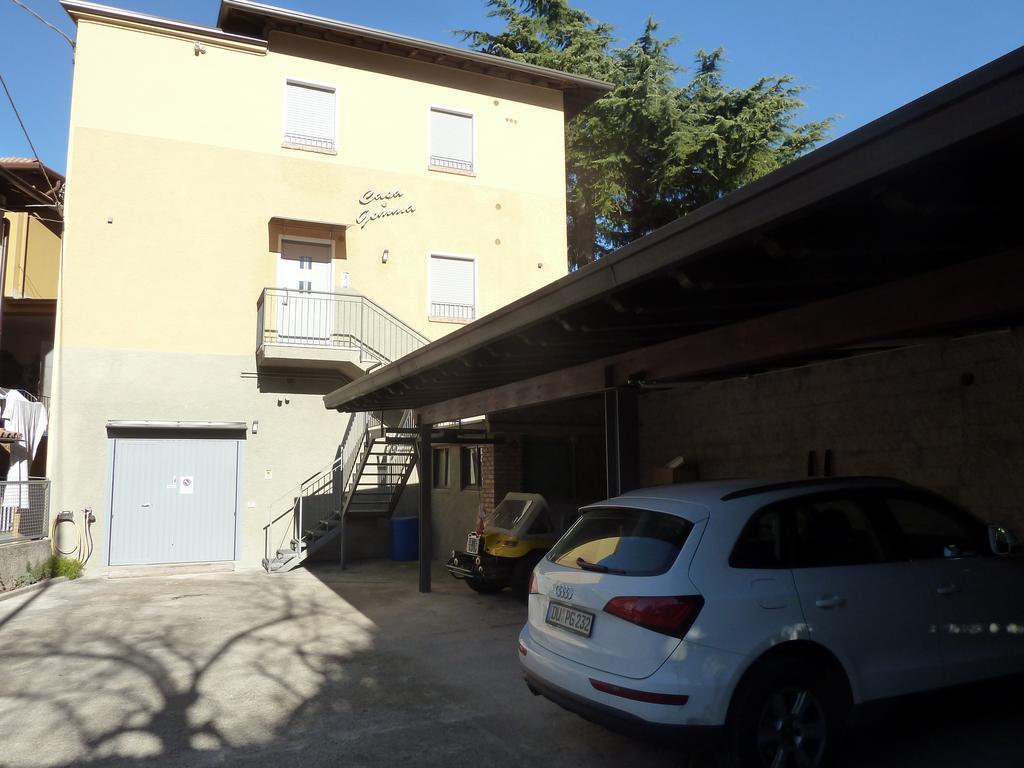 Casa Gemma Apartment มัลเชซิเน ภายนอก รูปภาพ