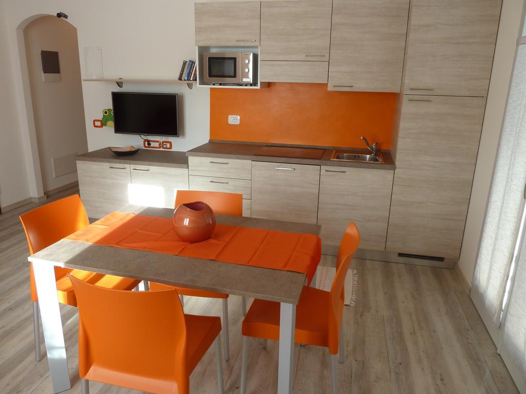 Casa Gemma Apartment มัลเชซิเน ภายนอก รูปภาพ